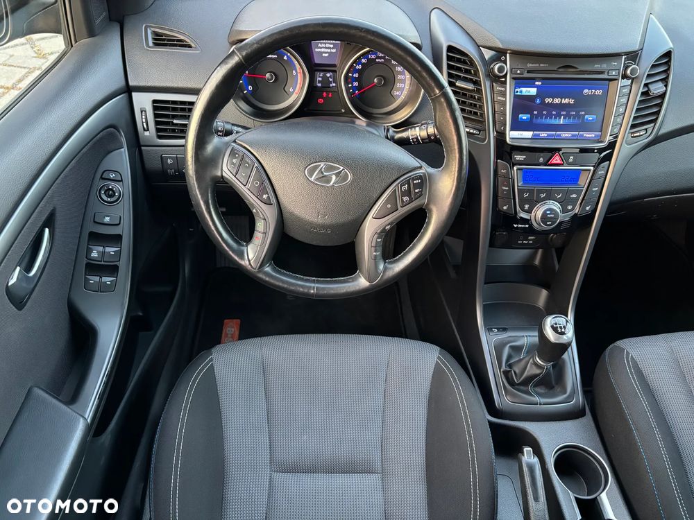 Hyundai i30 blue 1.6 CRDi Passion - 21