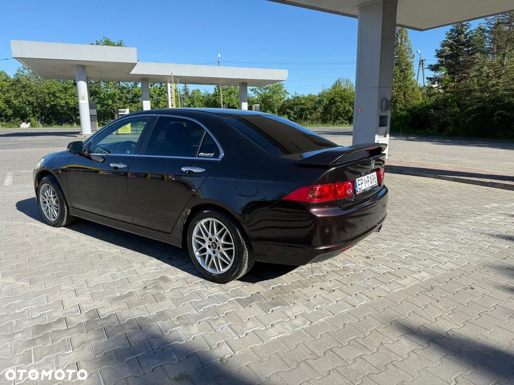 Honda Accord 2.0 Comfort - 18