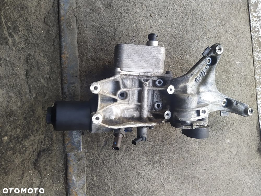 Obudowa filtra oleju skoda octavia 3 1.8 TSI cjs