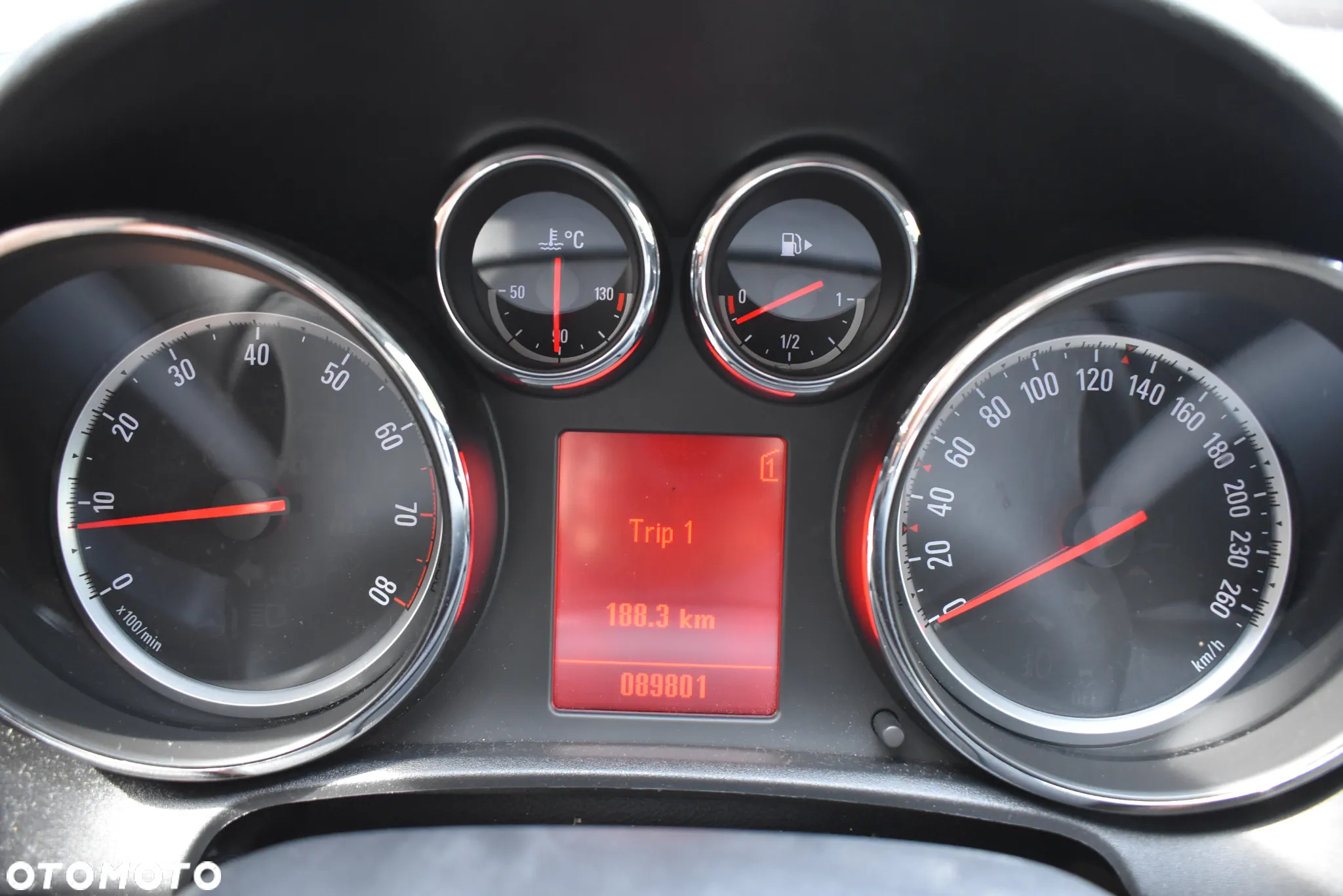 Opel Astra 1.4 Turbo Design Edition - 13