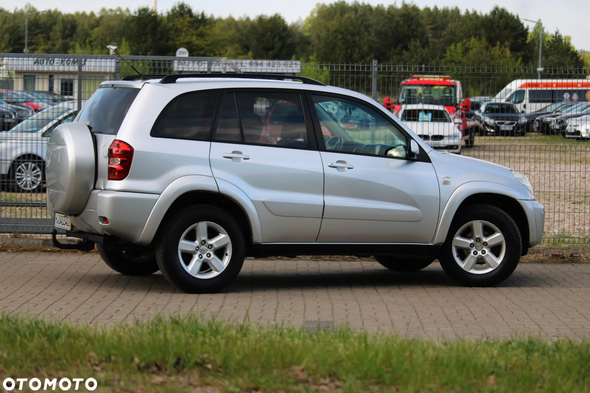 Toyota RAV4 - 12