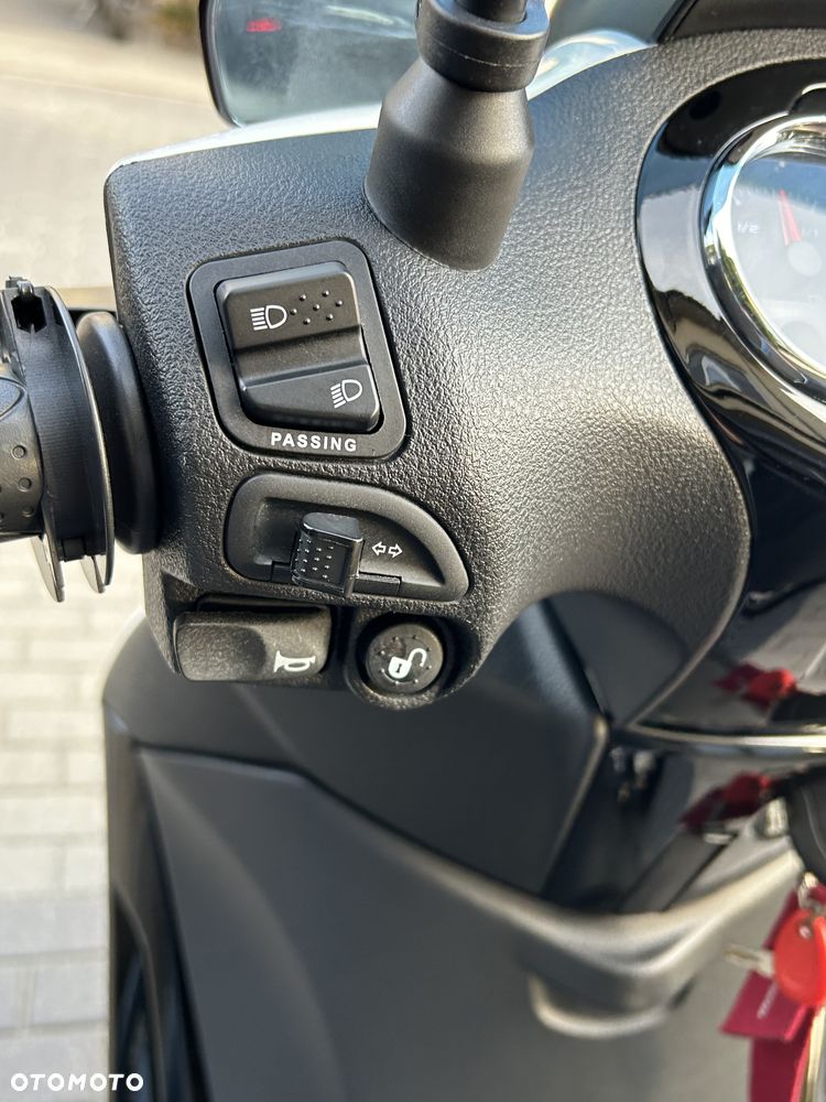 Piaggio Beverly - 14