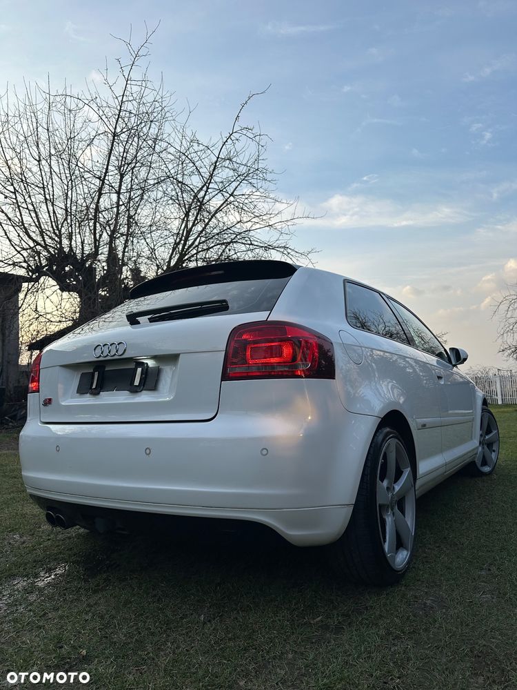 Audi A3 3-drzwiowe 1.6 S Line Sportpaket plus - 38
