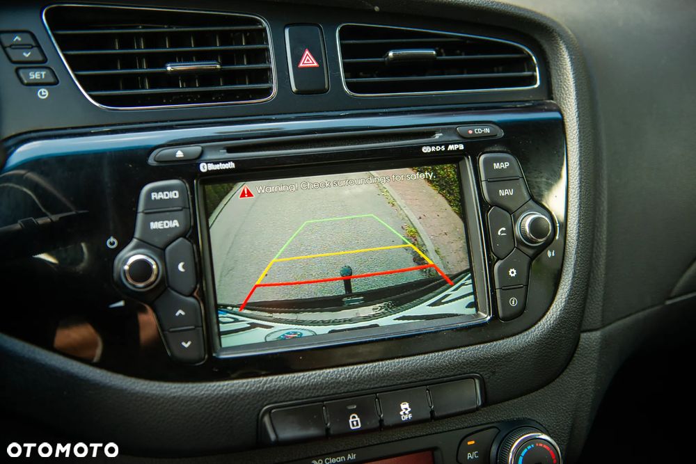 Kia Ceed 1.6 GDI Platinum Edition - 35