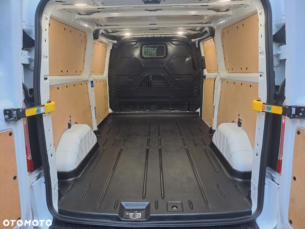 Ford Transit Custom - 14
