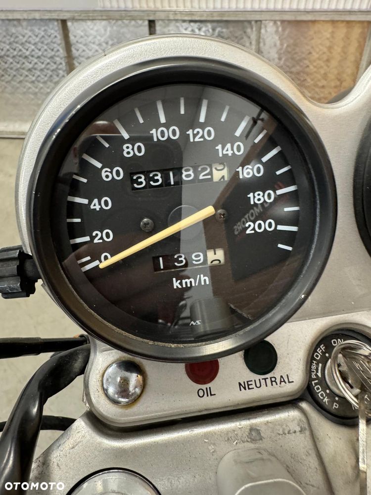 Suzuki GS - 10