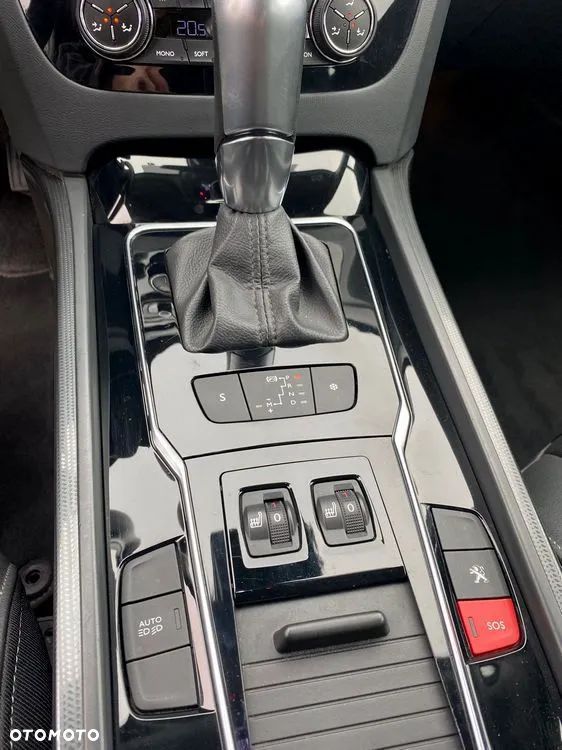 Peugeot 508 BlueHDi 180 EAT6 Stop&Start Allure - 21