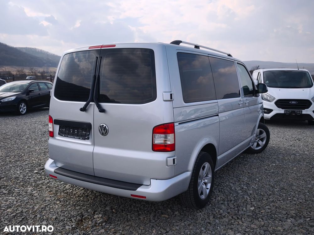 Volkswagen Caravelle - 11