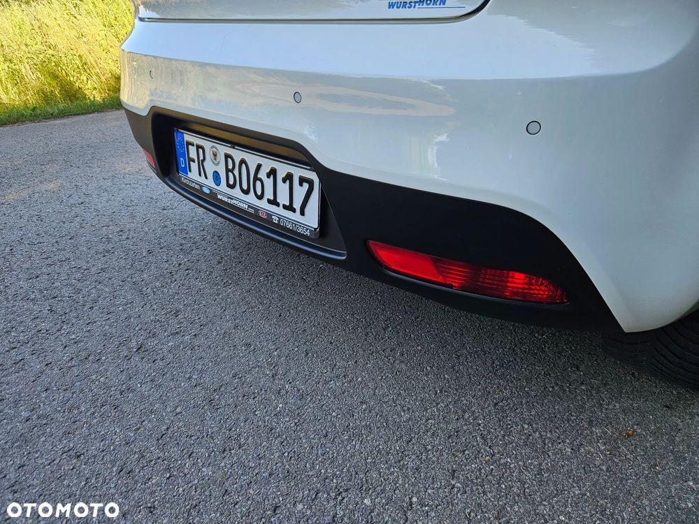 Kia Rio 1.2 Business Line - 10