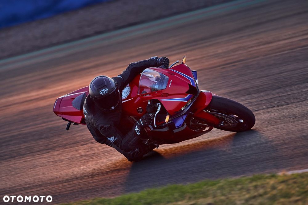 Honda CBR - 17