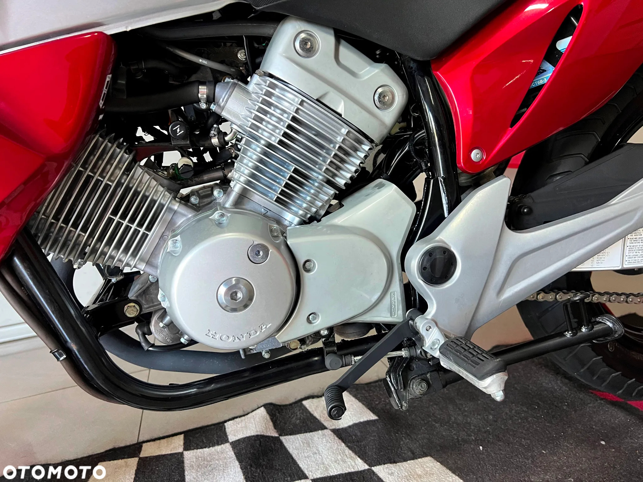 Honda XL - 17