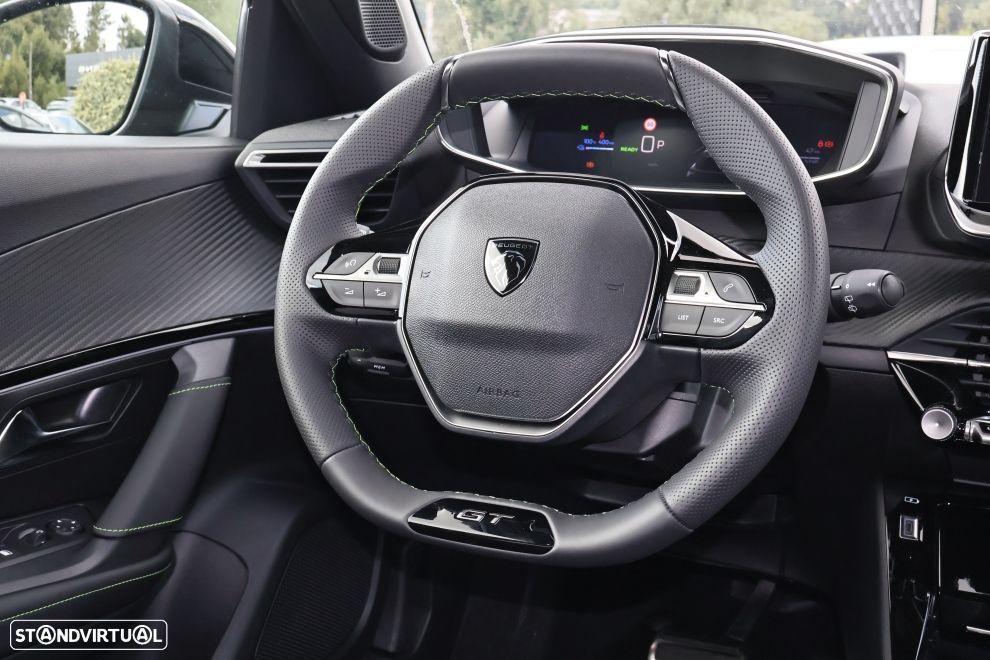 Peugeot e-2008 54 kWh GT - 13