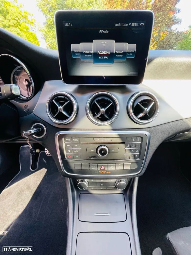Mercedes-Benz CLA 200 d Shooting Brake AMG Line Aut. - 10