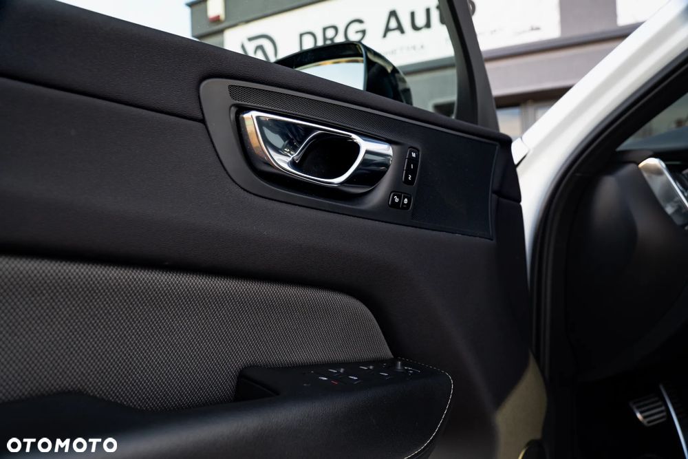 Volvo XC 60 T4 Inscription - 13