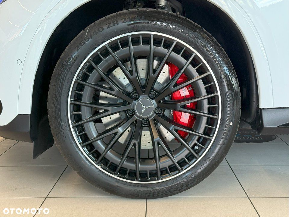 Mercedes-Benz GLC - 12