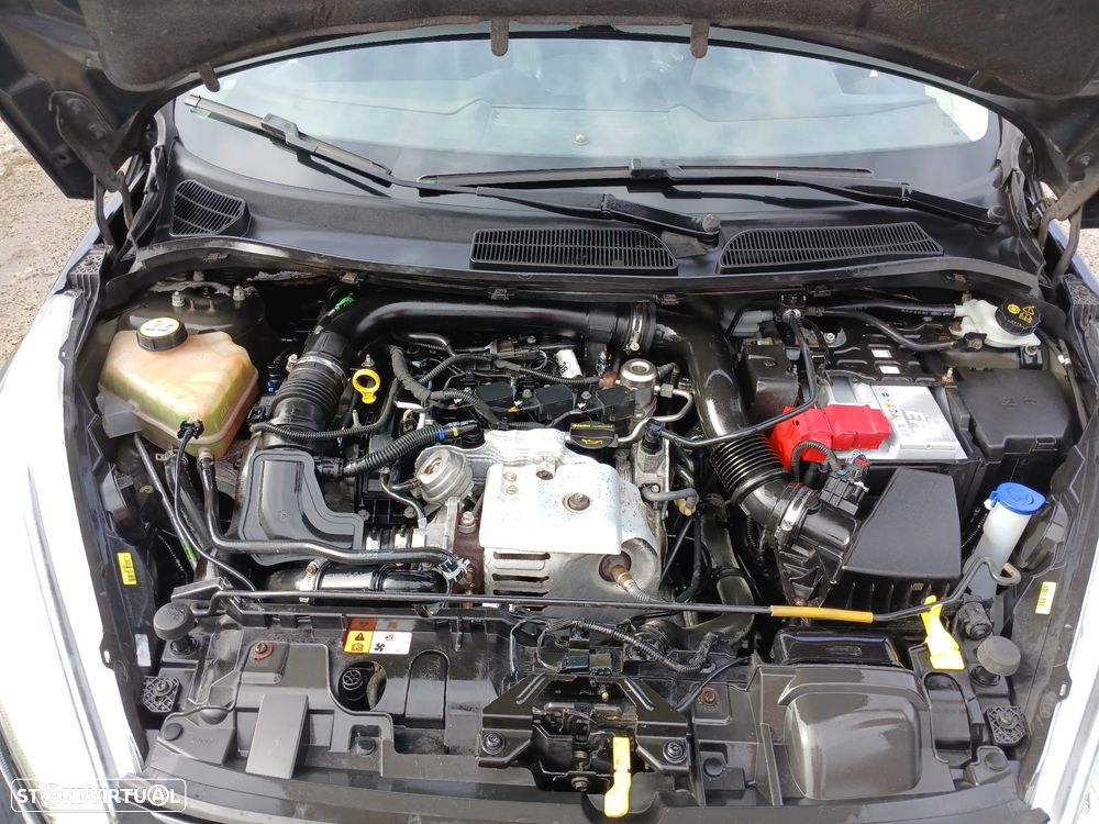 Ford Fiesta 1.0 T EcoBoost Titanium - 23