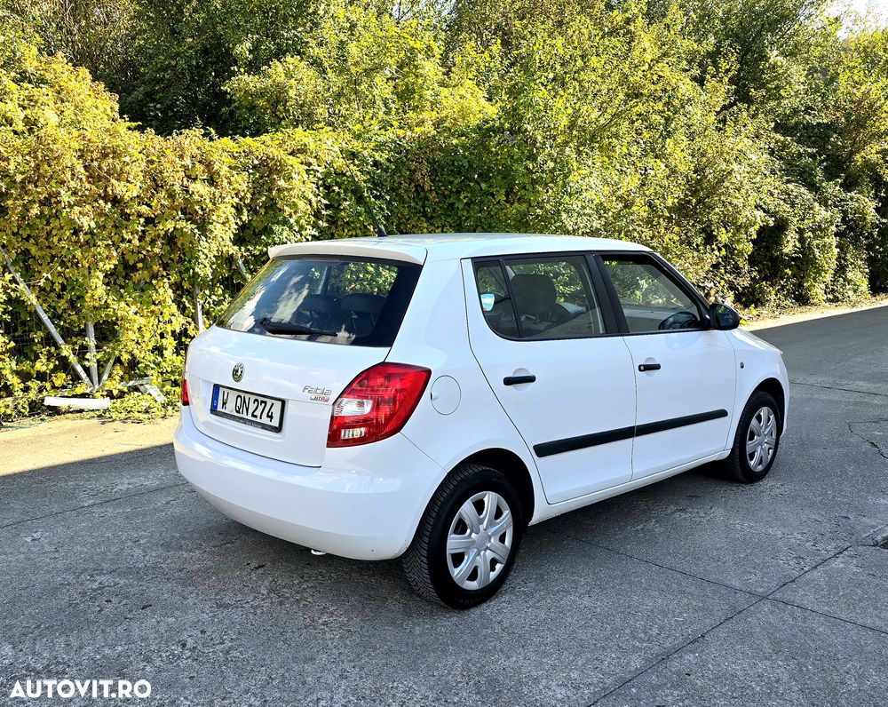 Skoda Fabia - 10