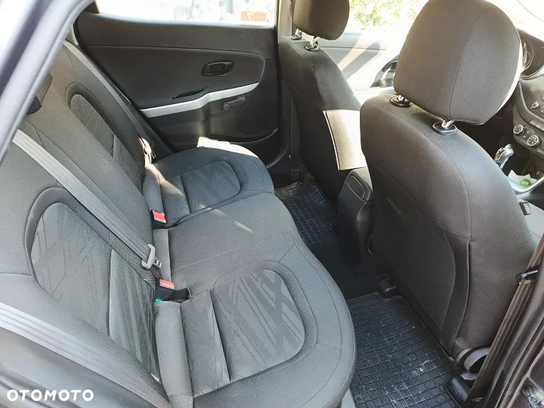 Kia Ceed 1.6 CRDi M - 7