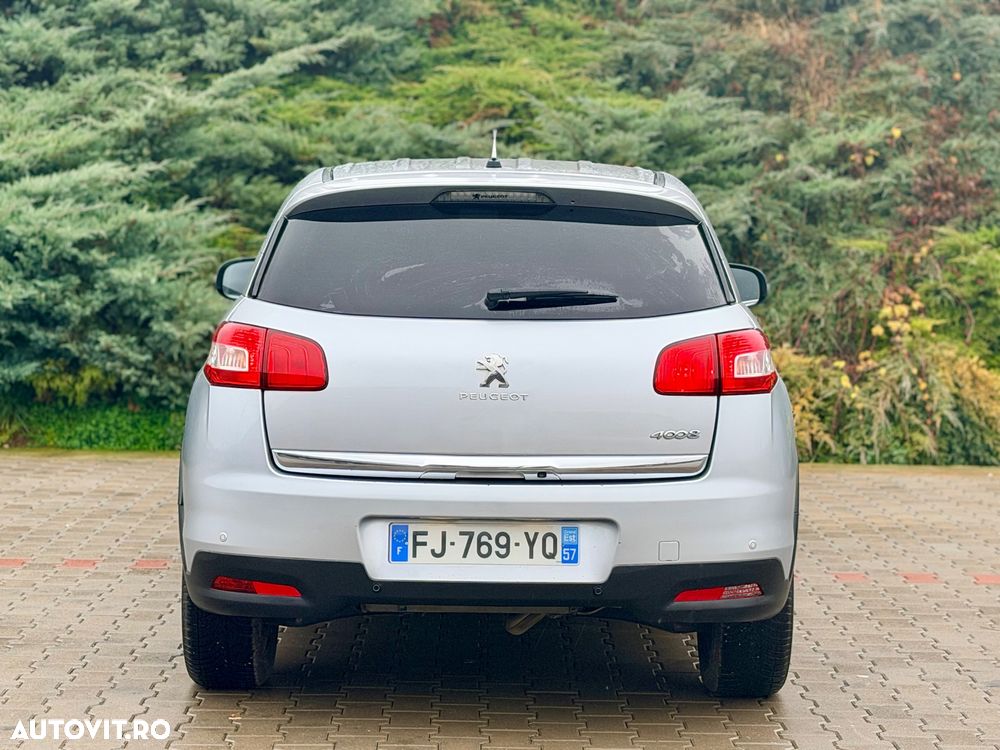 Peugeot 4008 - 5