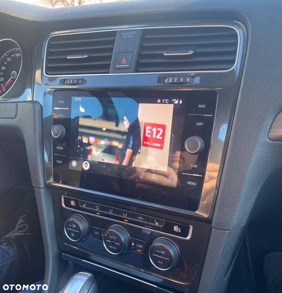 Volkswagen Golf - 5