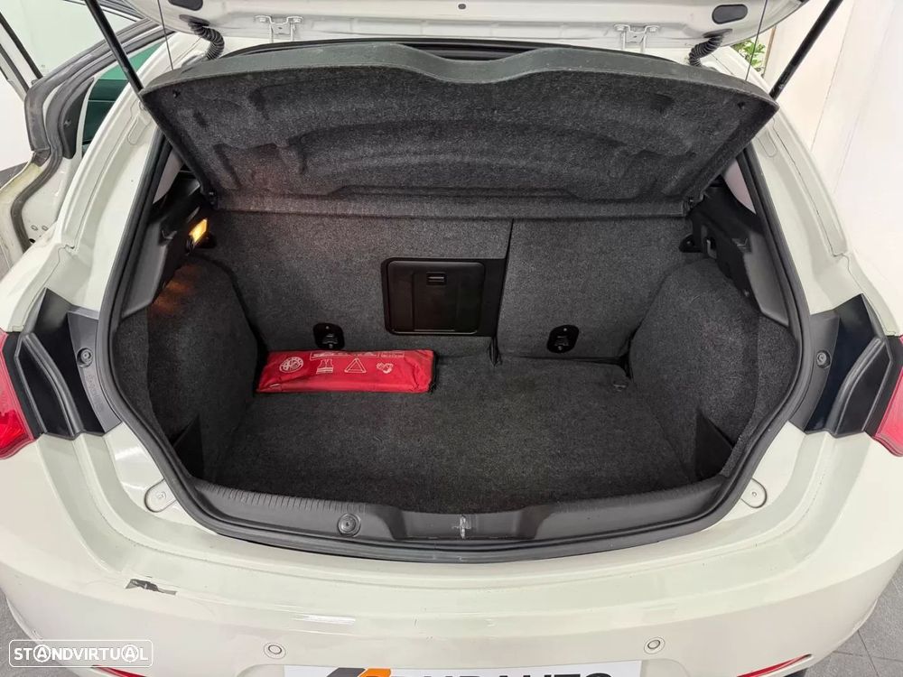 Alfa Romeo Giulietta 1.6 JTDM Exclusive - 21