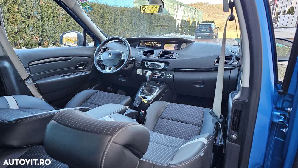 Renault Scenic - 13