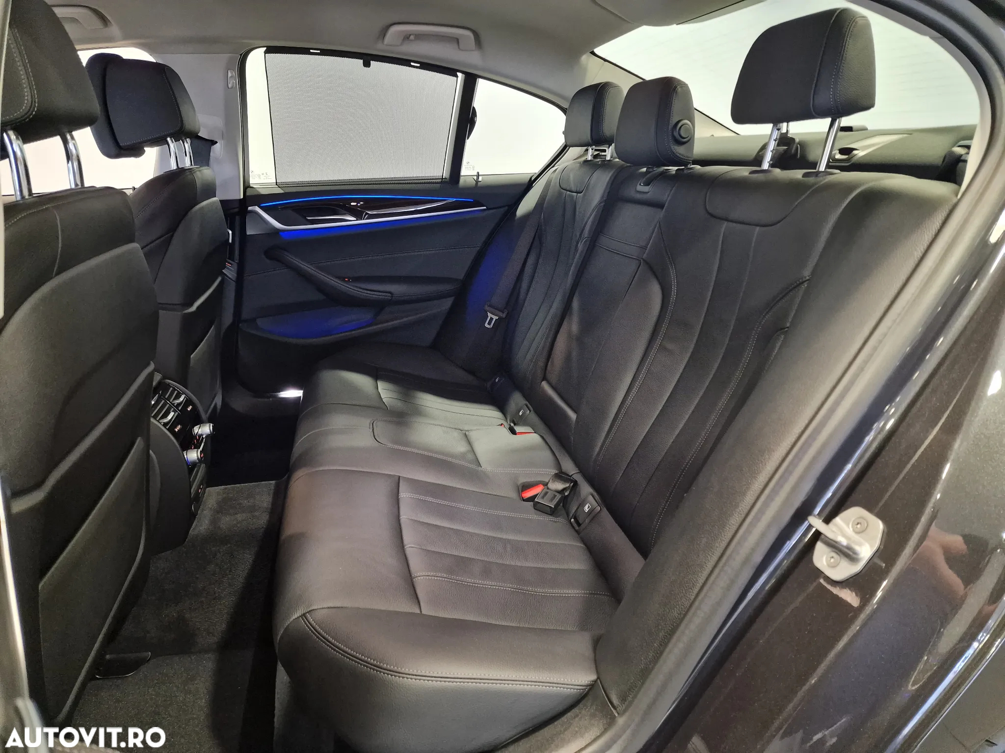 BMW Seria 5 530d xDrive AT MHEV - 9