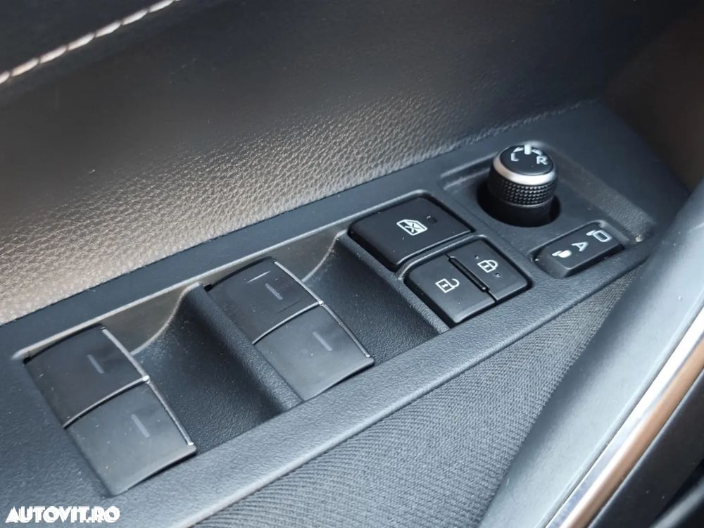 Toyota Corolla 1.8 Business Edition - 27