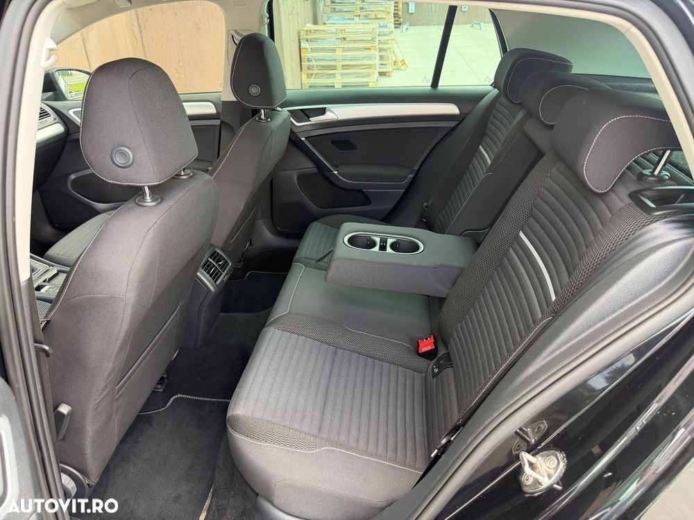 Volkswagen Golf 1.6 TDI DPF BMT Highline - 11