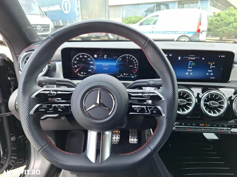 Mercedes-Benz CLA 250 e Coupe - 10