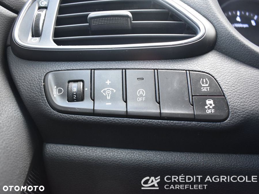 Hyundai i30 1.5 DPI Modern - 22