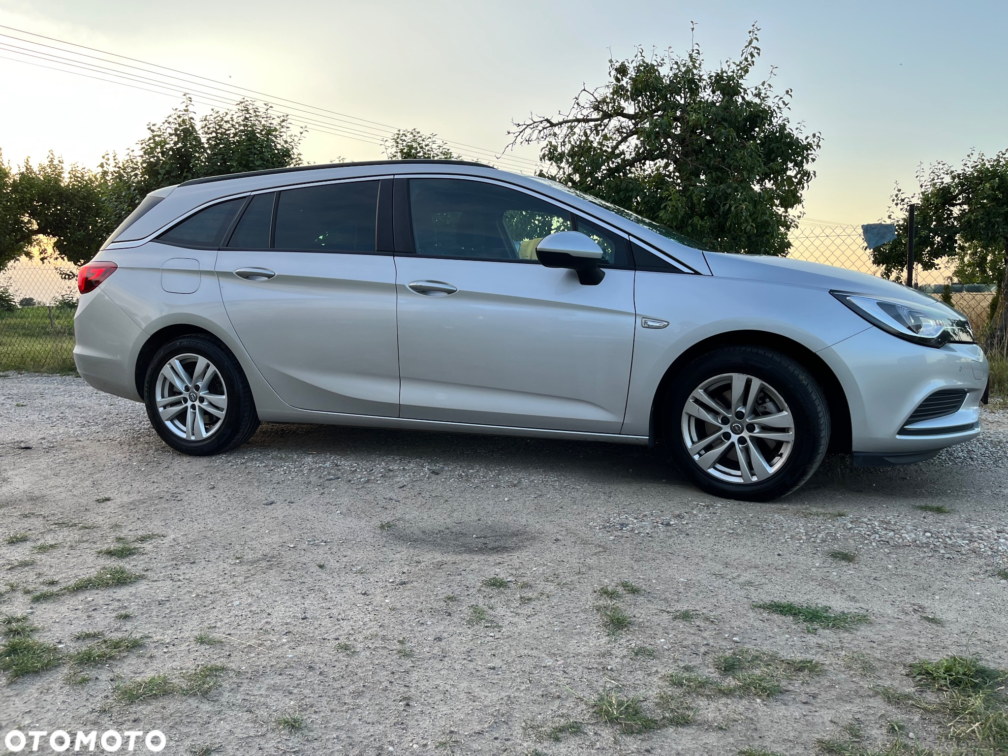 Opel Astra 1.6 D (CDTI) Automatik Sports Tourer Edition - 6