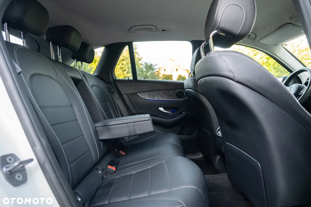 Mercedes-Benz GLC 220 d 4Matic 9G-TRONIC - 24