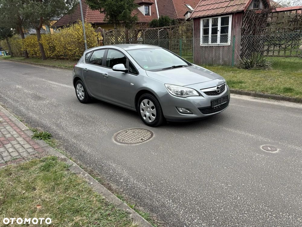 Opel Astra 1.4 Selection - 2