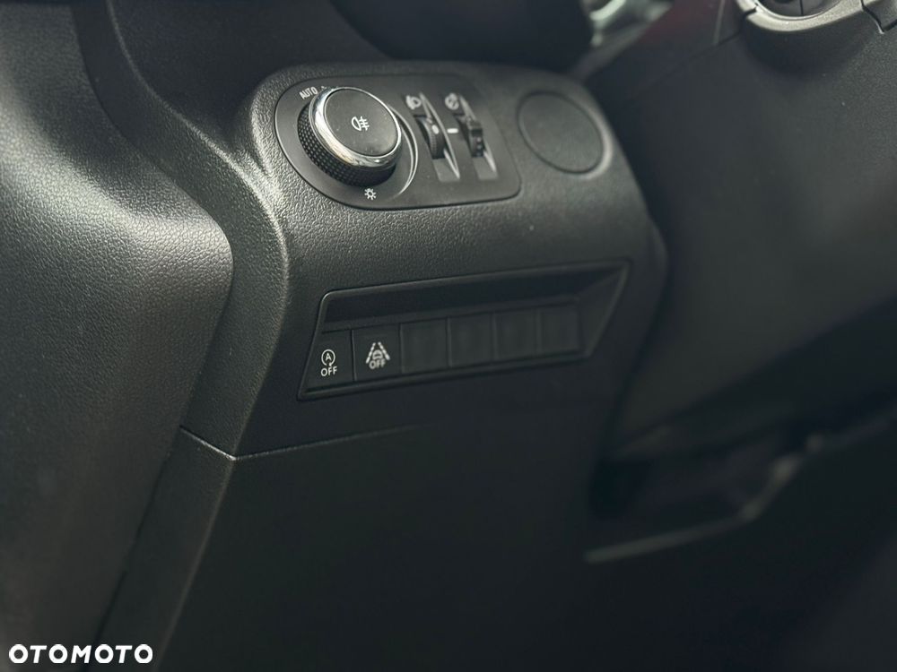 Opel Combo 1.2 Turbo Enjoy S&S - 28