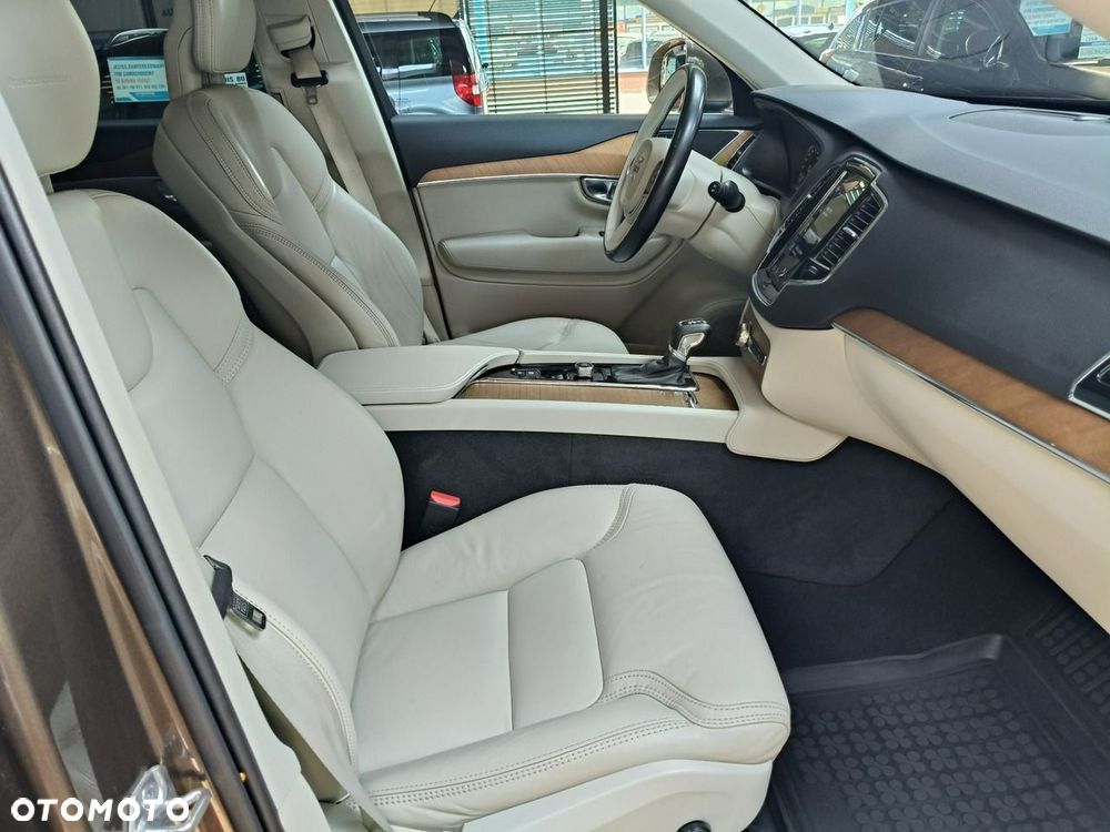 Volvo XC 90 D5 AWD Inscription - 18