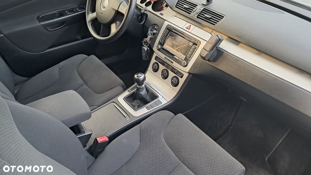 Volkswagen Passat 1.8 TSI Individual - 6