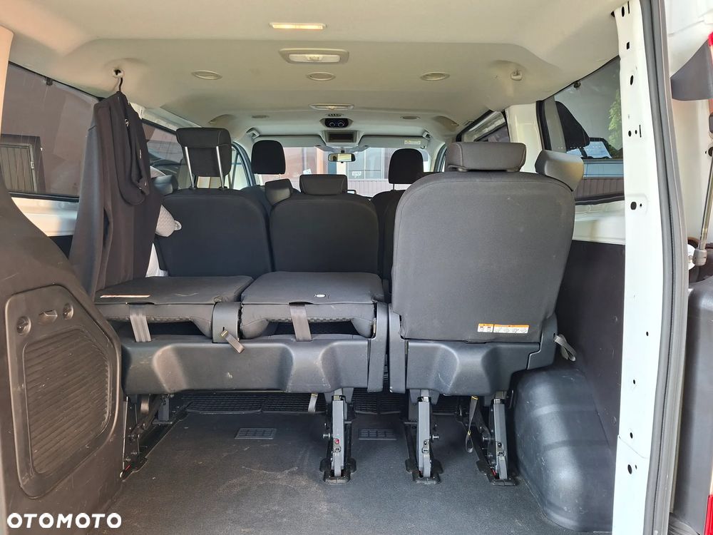 Ford Tourneo Courier - 16