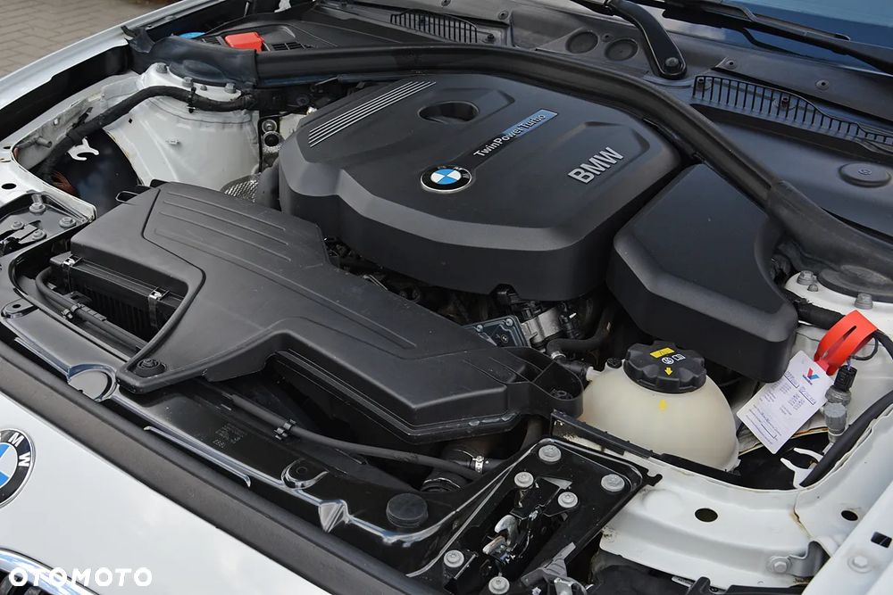 BMW Seria 1 118i Sport Line - 34