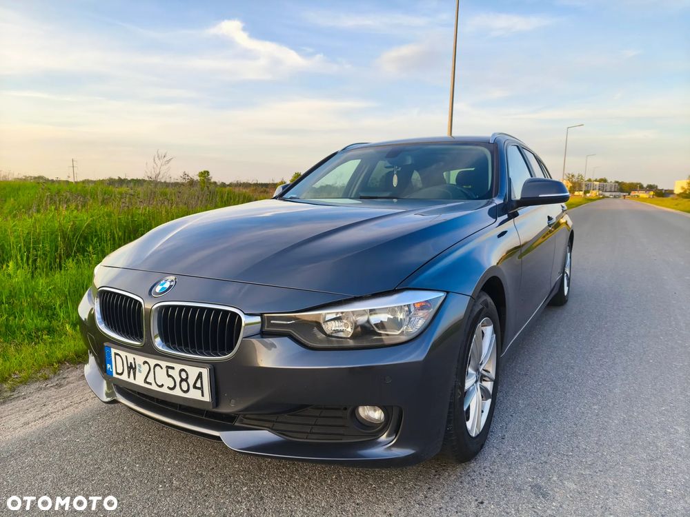 BMW Seria 3 318d DPF - 1
