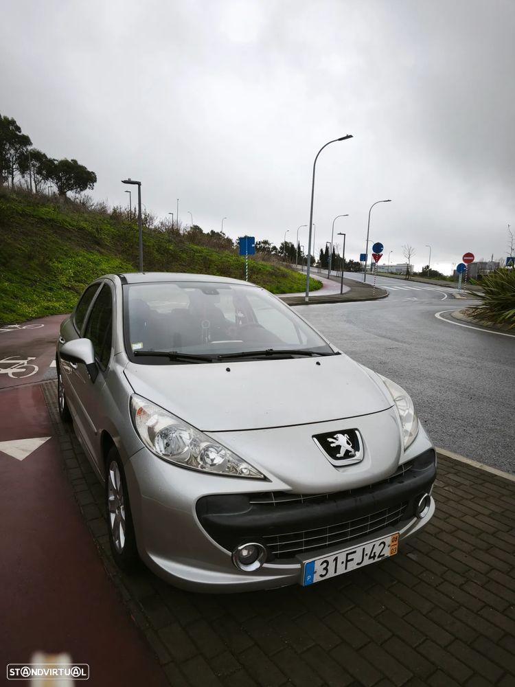 Peugeot 207 1.6 HDi 99g - 8