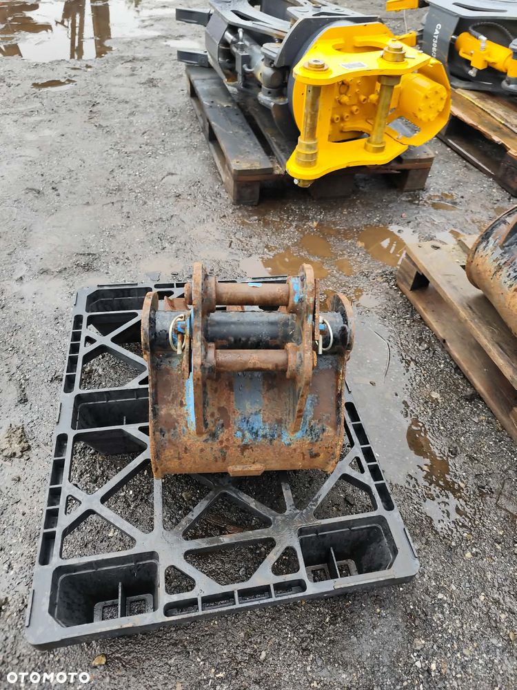 Łyżka do koparki minikoparki 30cm fi30 - 4