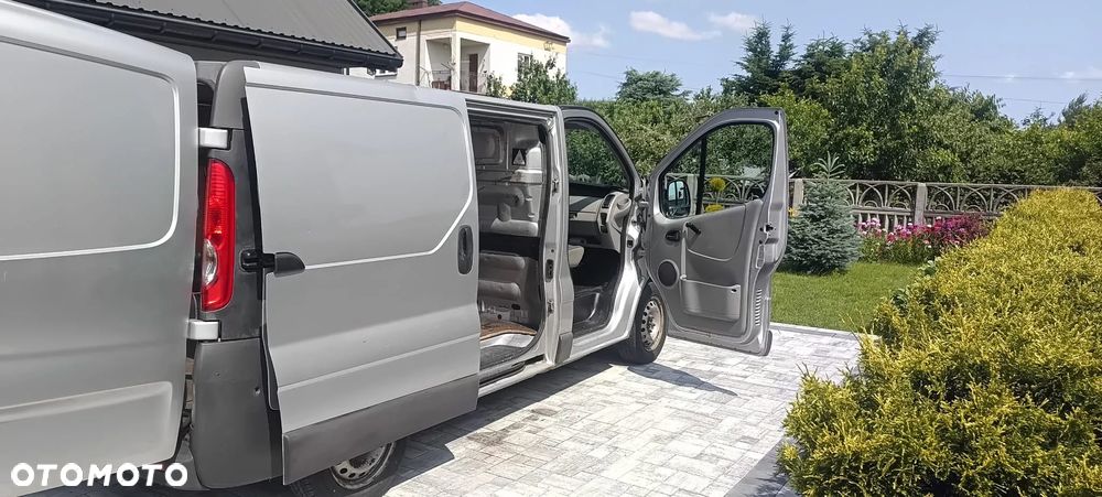 Opel VIVARO - 2