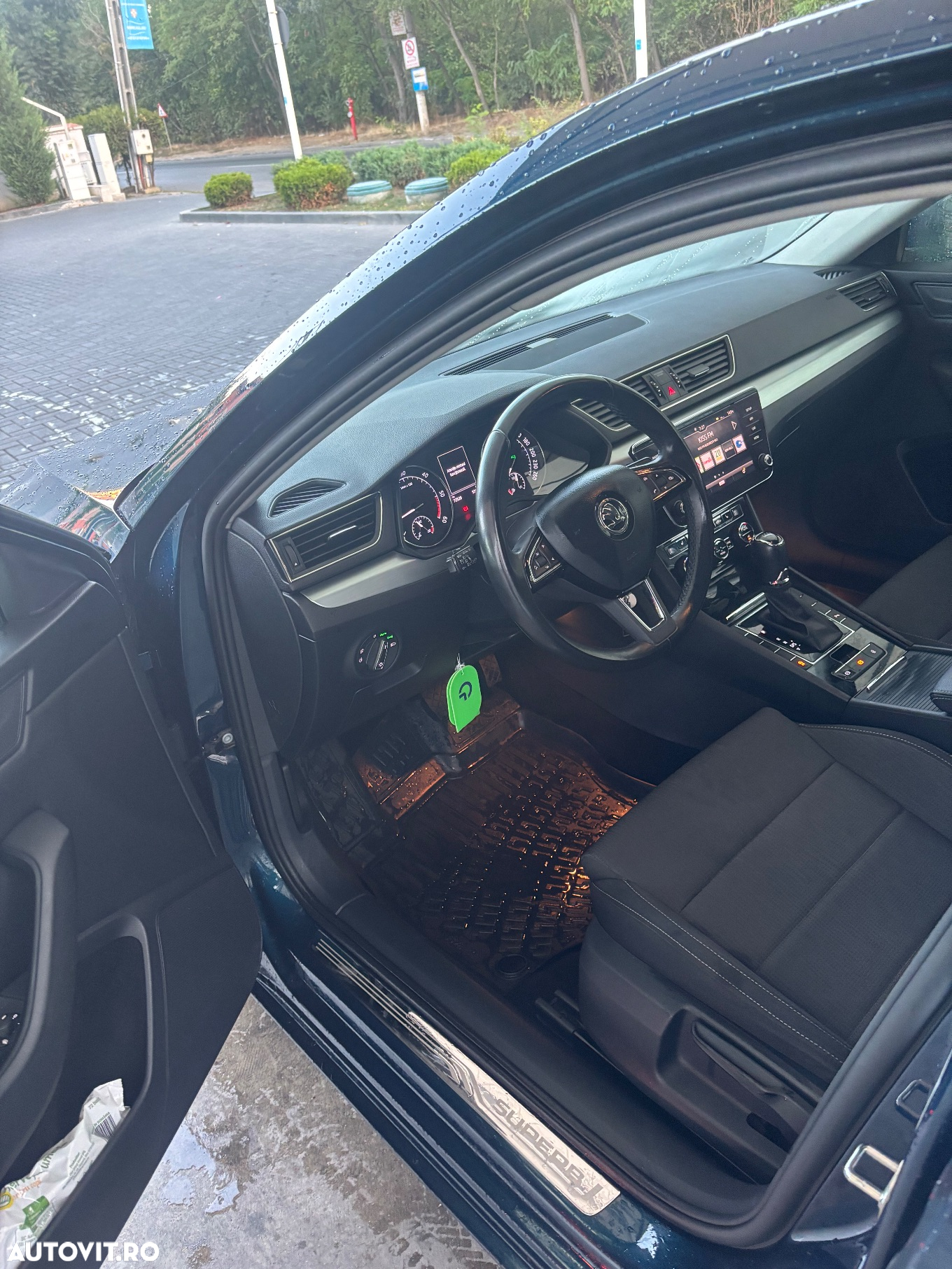 Skoda Superb 2.0 TDI DSG Ambition - 5