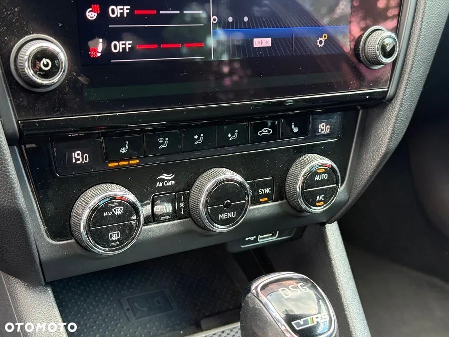 Skoda Octavia 2.0 TDI SCR 4x4 RS DSG - 24