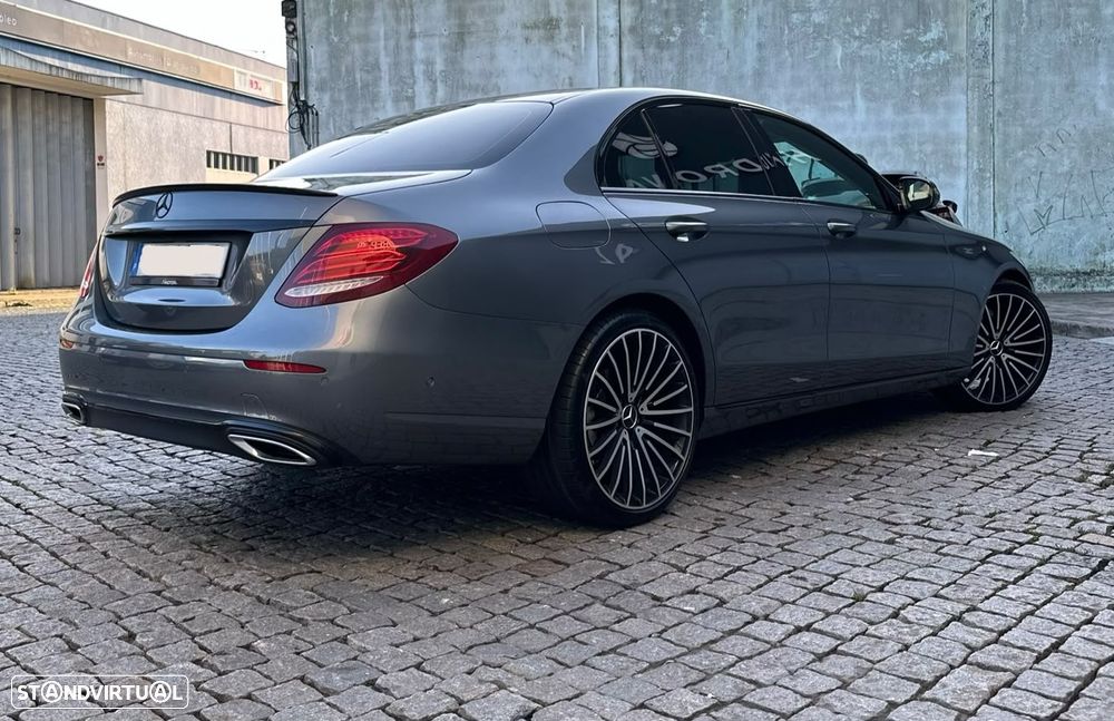 Mercedes-Benz E 200 d 9G-TRONIC Exclusive - 4