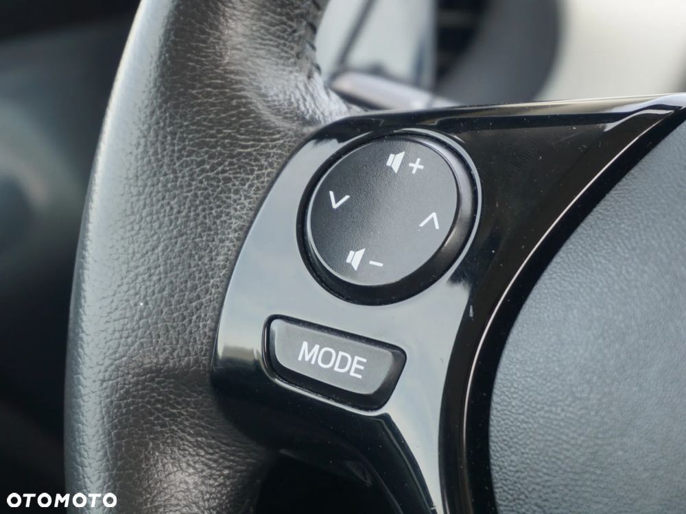 Toyota Aygo x-play touch - 19