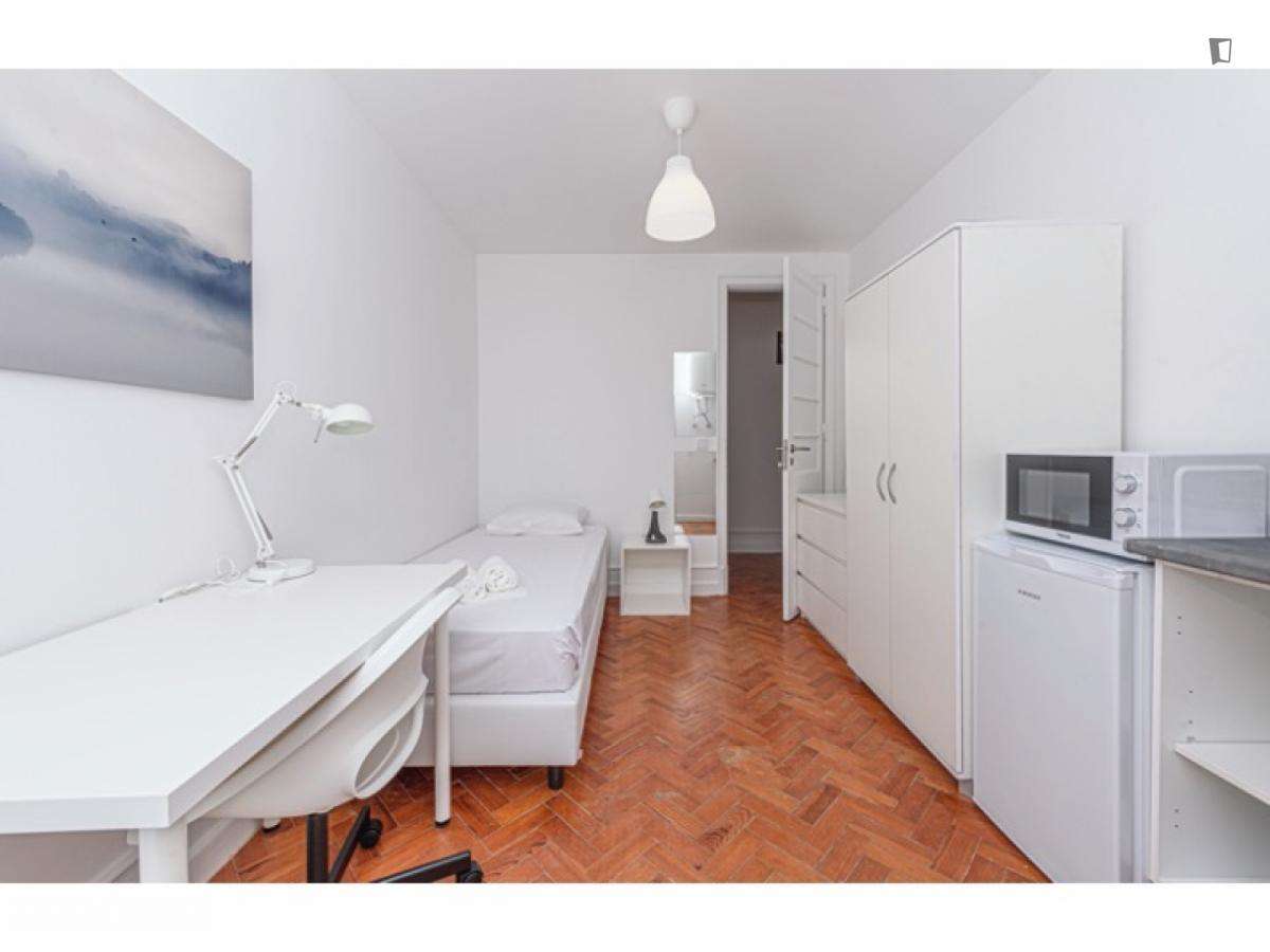 Quarto - localizado em Lapa Lisbon - Grande imagem: 3/12