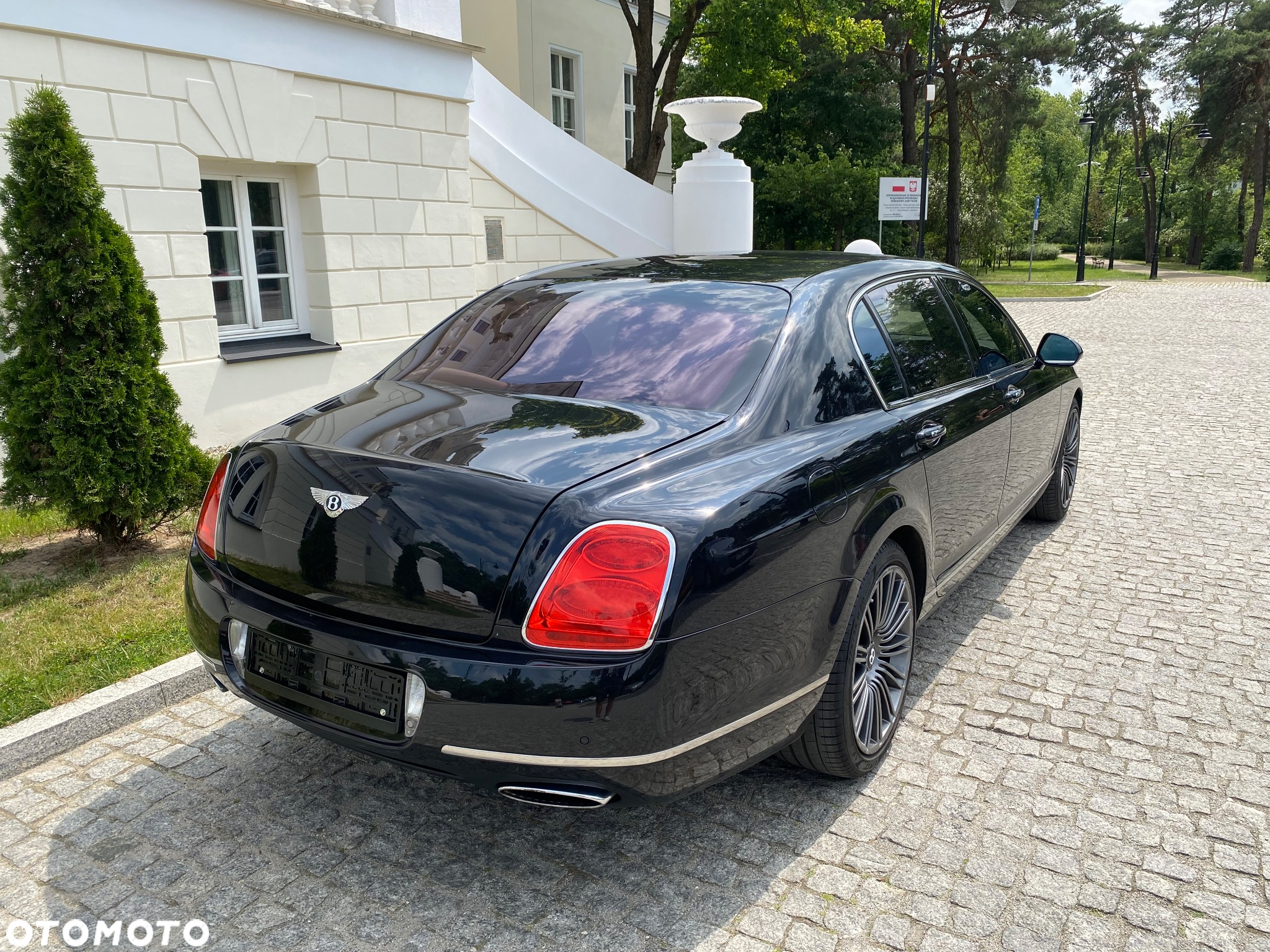 Bentley Flying Spur W12 S - 5