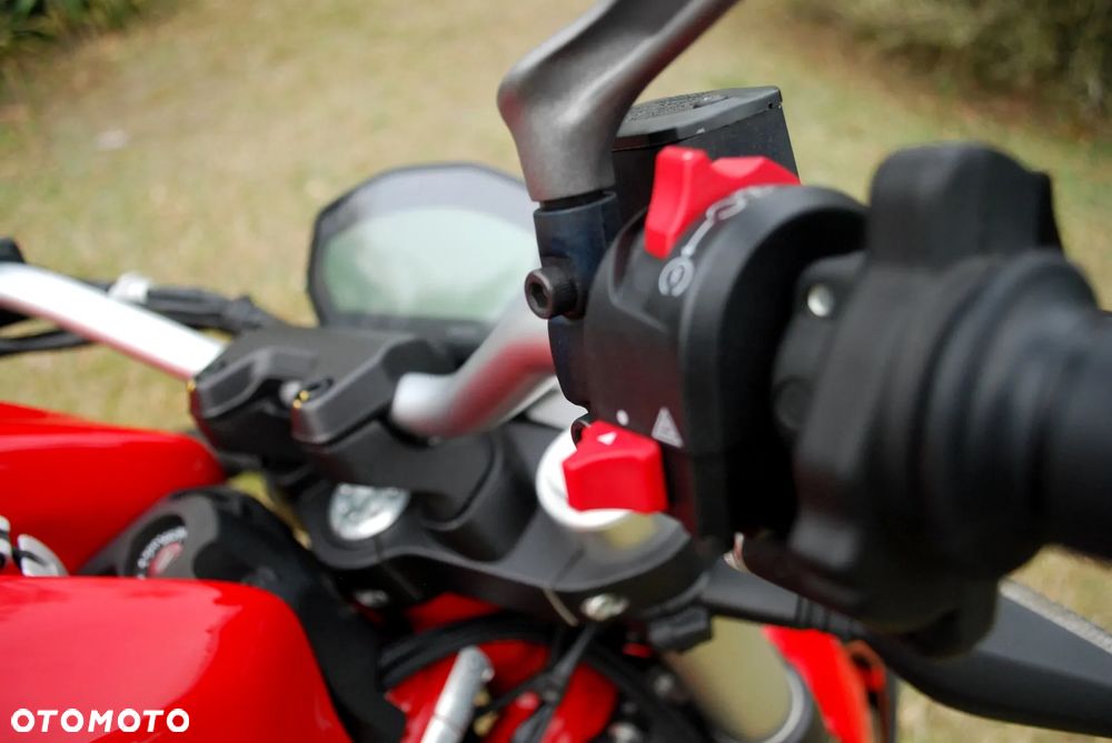 Ducati Monster - 14